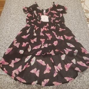 NWT - Dress w/ Shorts - Adorable Butterfly Design